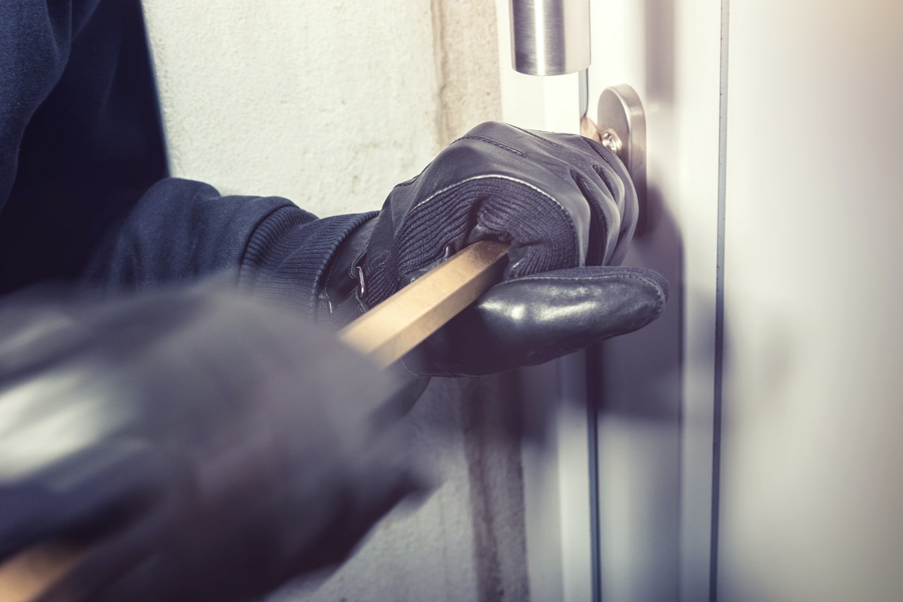 What You Must Know About Burglary to Protect Your New Home