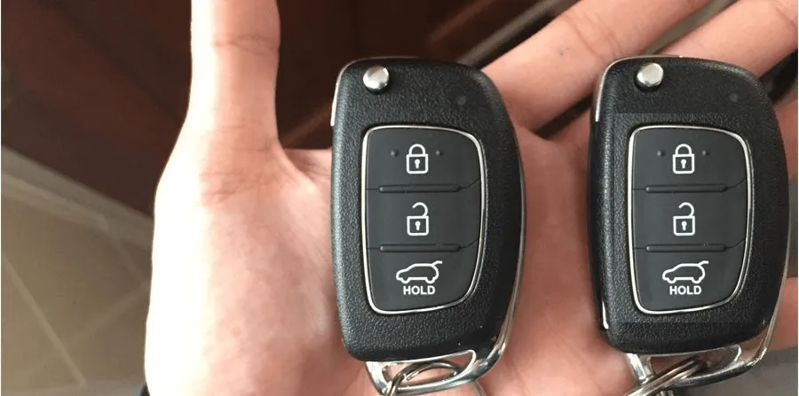 What does it cost to get replacement car keys?<